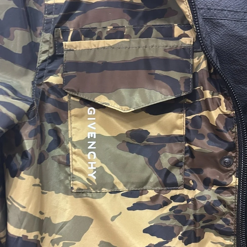 Boys Givenchy Black reversible jacket - Picture 4 of 5